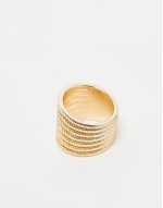 oversized row ring in gold