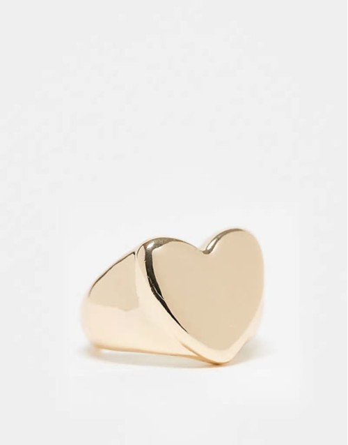ring with puff heart detail in gold tone