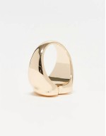 ring with puff heart detail in gold tone