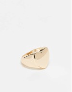 ring with puff heart detail in gold tone