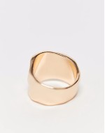 ring with hammered texture in gold tone